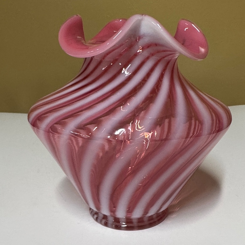 Fenton Cranberry Opalescent Spiral Optic Swirl 5.25" Vase